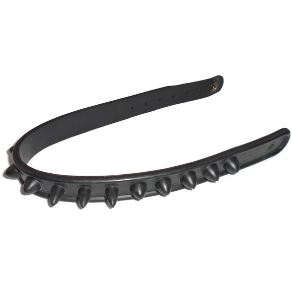 Black Rubber Spiked Choker Spike Closure NEW - Picture 4 of 7